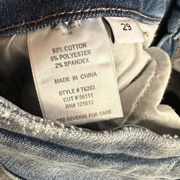 Vervet High Rise Crop Flare Jeans Size 29 - Picture 4 of 7